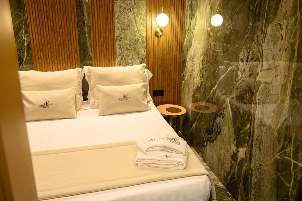 Luxury Suite Napoli Exterior foto